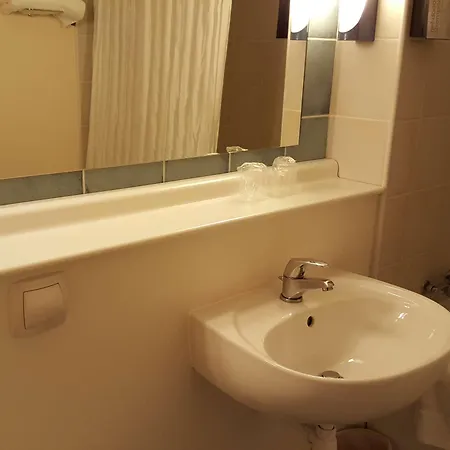 Le 2 By Akena - Bernard 2* La Ferté-Bernard