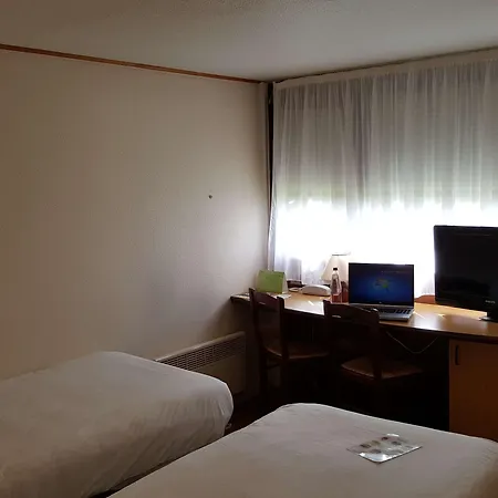 Hotel Le 2 By Akena - Bernard La Ferte-Bernard