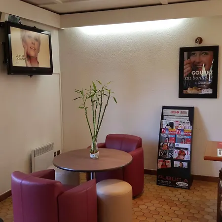 The Originals City, Du Lac, La Ferté-bernard Hotel 2*