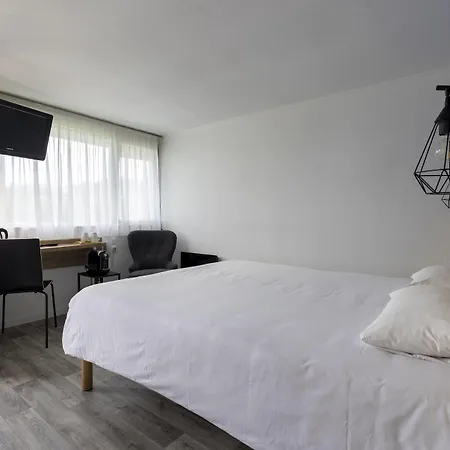 מלון Le 2 By Akena - Bernard 2*