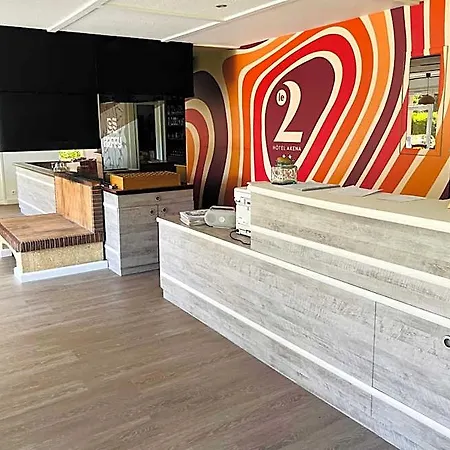 Le 2 By Akena - Bernard Hotel
