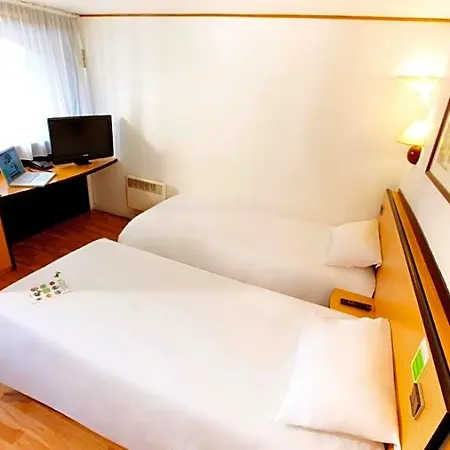 Hotel Le 2 By Akena - Bernard La Ferté-Bernard