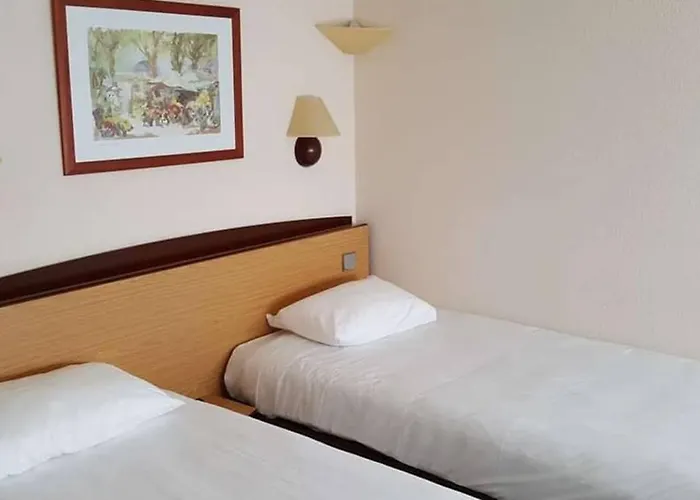 Hotel Le 2 By Akena - Bernard