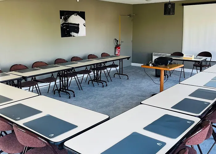 Hotel Le 2 By Akena - Bernard