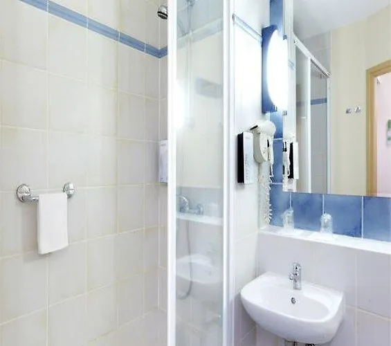 Le 2 By Akena - Bernard Hotel